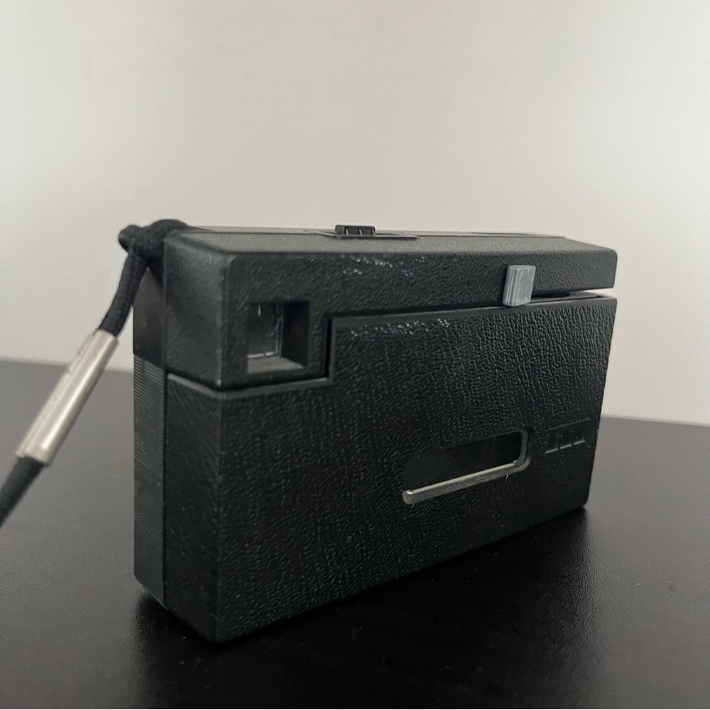 Kodak Instamatic Camera X-15F Vintage Untested 1970s With Strap For Parts​ - Picture 2 of 9